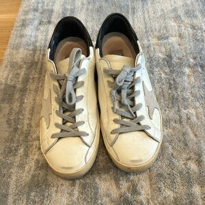 Golden Goose Sneakers